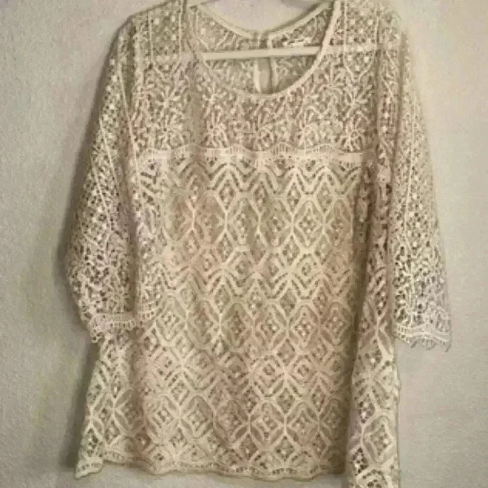 Crochet‎ Open Knit Ivory Lace Top